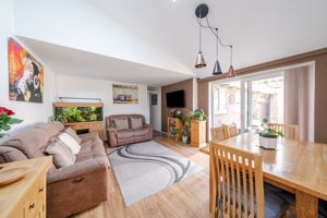 Photo 11- click for photo gallery